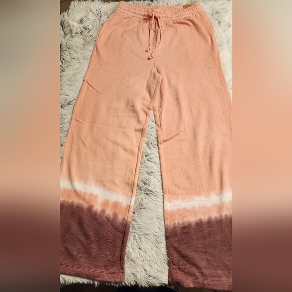 VS Pink High Waist Wide Leg Pants Sz S NWT Damsel Pink w/ Dip Dye Bottom - Picture 3 of 9